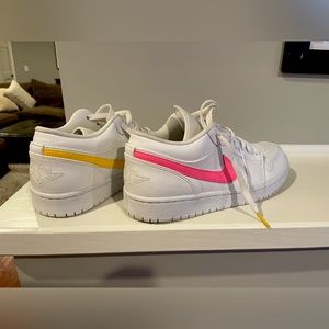 Jordan 1 Low - White Multi-Color Swoosh